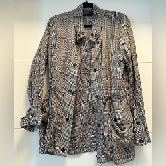 *SOLD* Zara Plaid Houndstooth Raincoat Trench Coat great condition - Picture 1 of 8